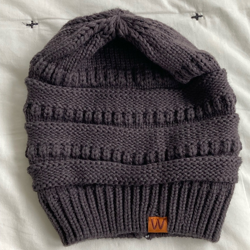 SET of knit infinity scarf and hat